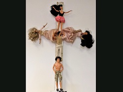 Florinda Ke Sophie - Always look on the bright side of live, Kruzifix, H-95 cm, B-54 cm, 2013