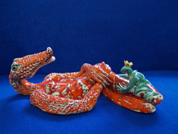 Florinda Ke Sophie, Vielleicht h&auml;tte ich sie besser nicht k&uuml;ssen sollen 1, Keramik, H-14 cm, B-13 cm, T-25 cm, 2013