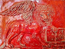 Florinda Ke Sophie, Leonidas, Keramik, H-24 cm, B-29,5 cm, T-4 cm, 2022